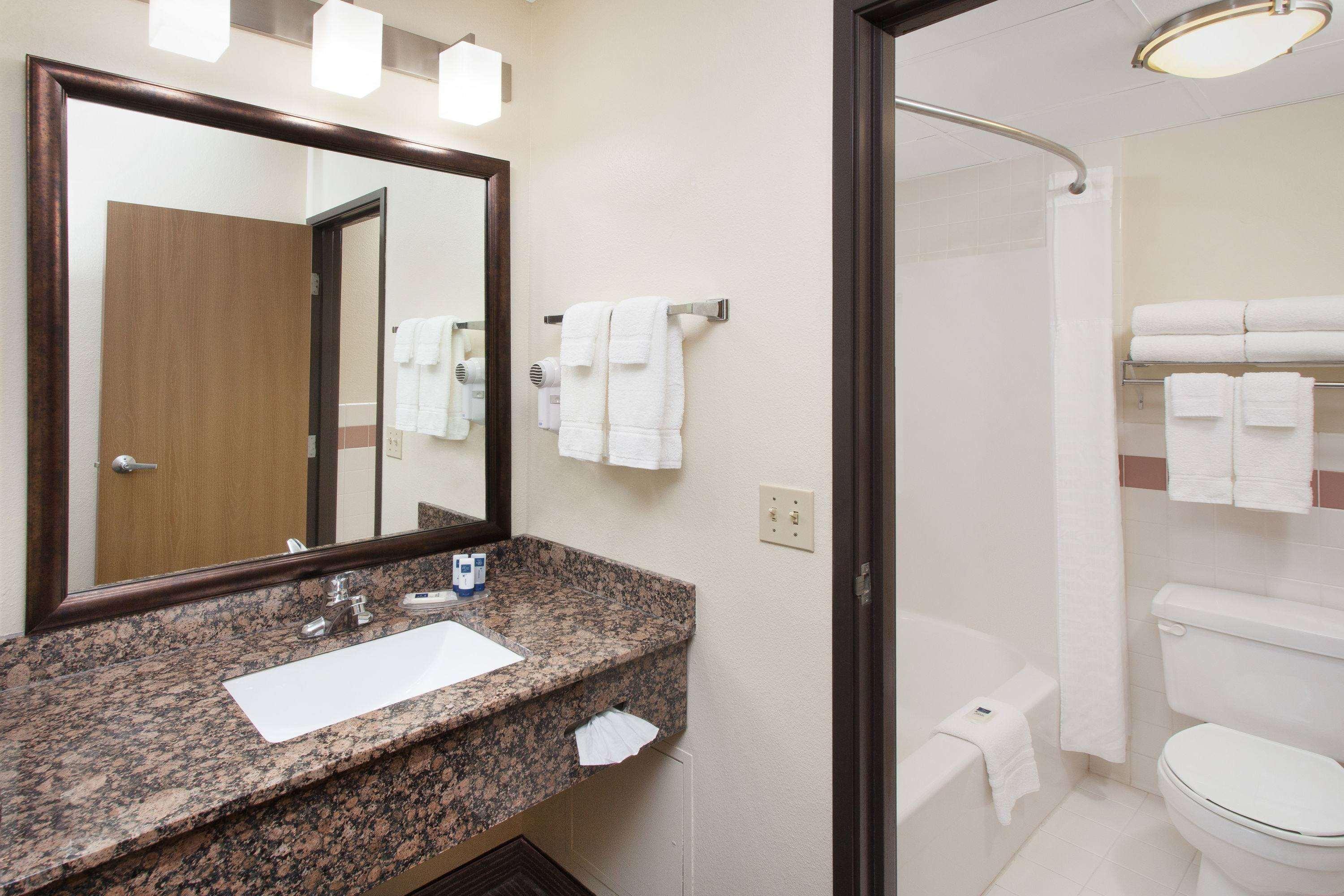 Americinn By Wyndham Grundy Center Extérieur photo